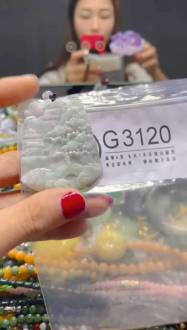 颈饰未镶嵌翡翠/G/翡翠A货，一件也是批发价