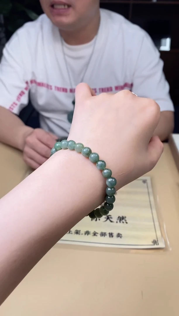 翡翠未镶嵌颈饰油青手串 多样性发一