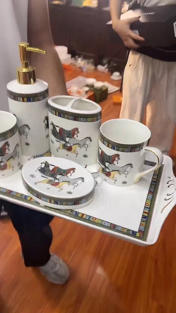 杯鸿辉家品牌瓷器，京东包邮！