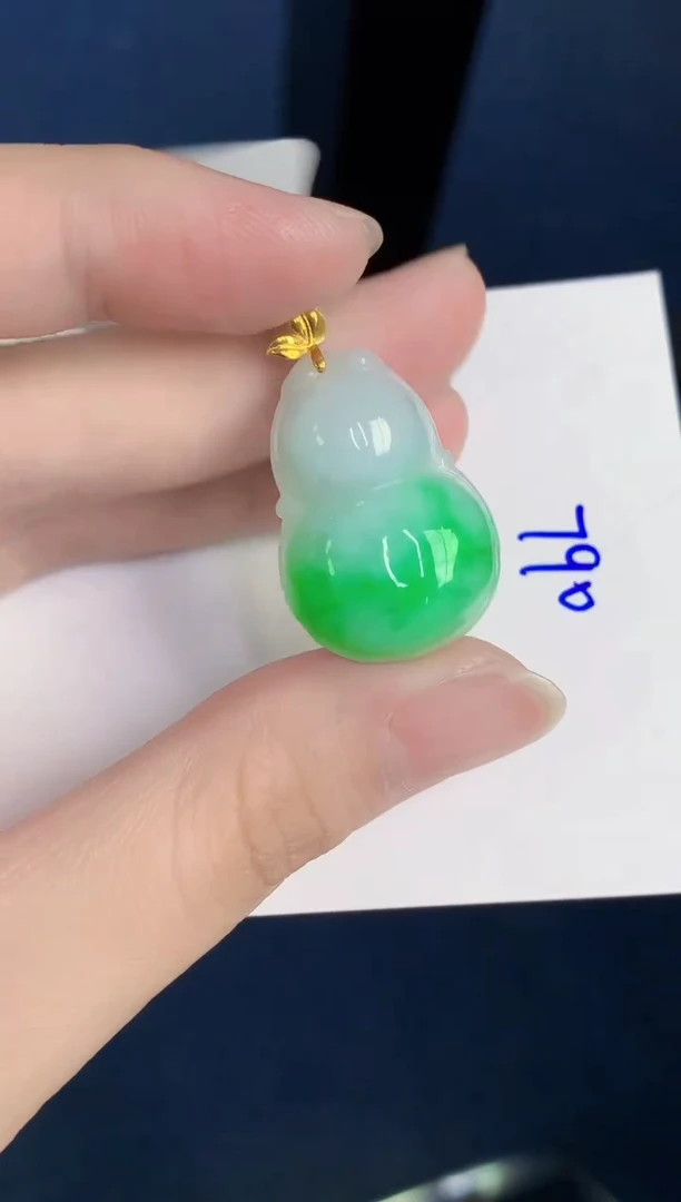 颈饰18K金镶嵌翡翠天然翡翠缅甸A货