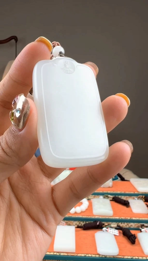 【闪购商品】和田玉颈饰未镶嵌1