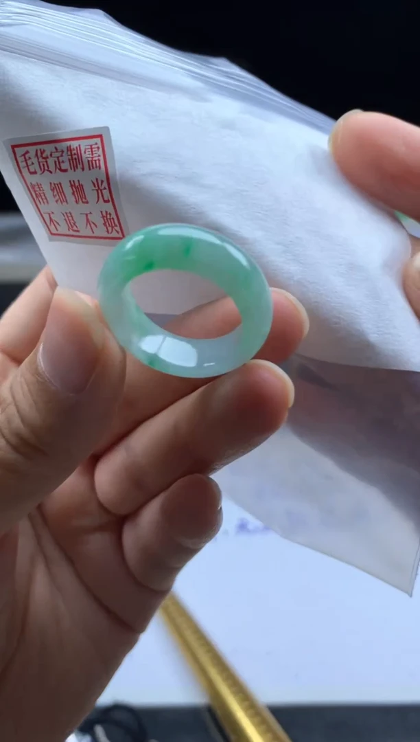未镶嵌定制翡翠毛货需精细抛光戒圈18#