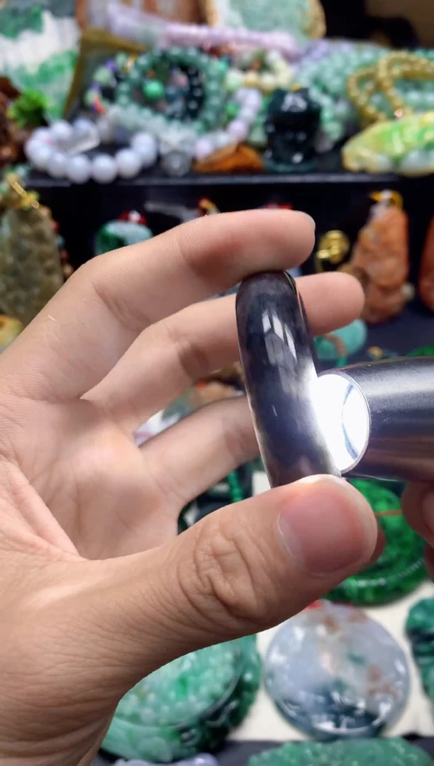 颈饰未镶嵌翡翠天然缅甸翡翠A货
