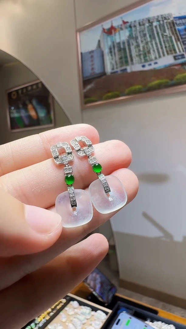 翡翠18K金镶嵌耳饰方糖