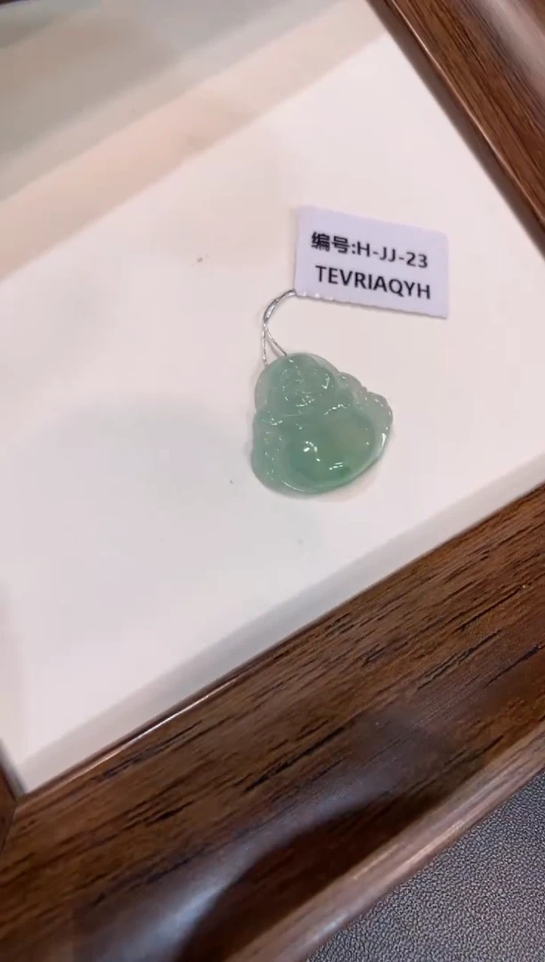 颈饰未镶嵌翡翠佛公