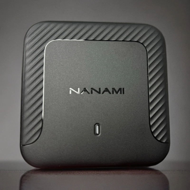 95新  NANAMI 4口充电器