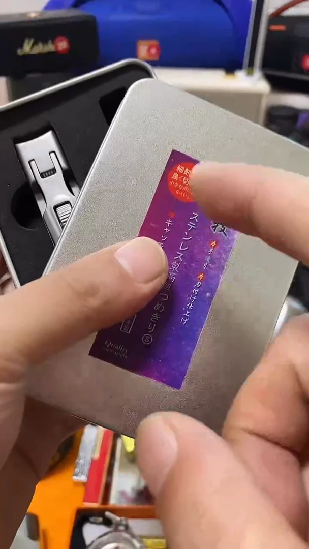 瓷片闪购商品 如图所示