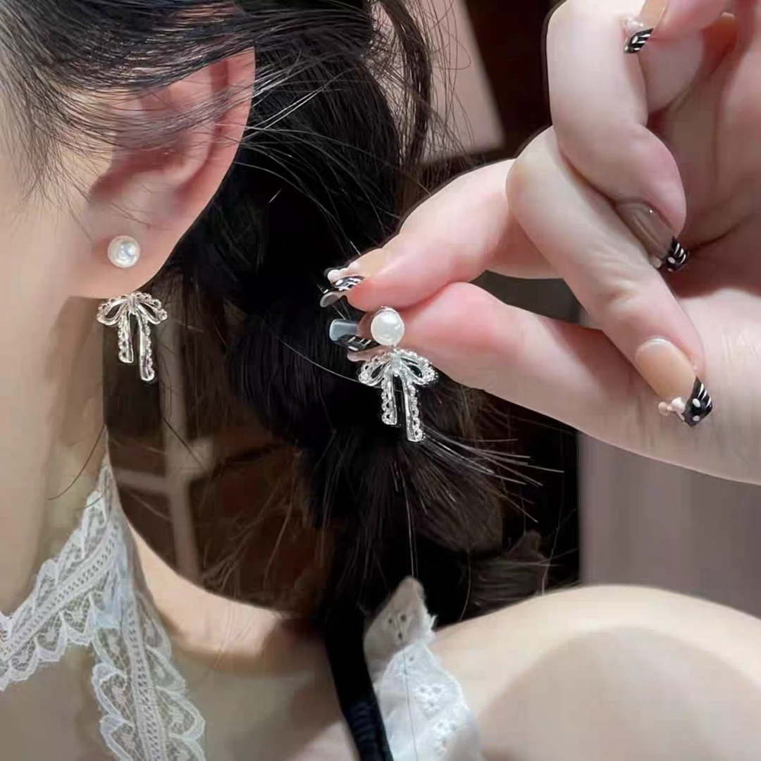 铜合金耳饰 【E074】新款气质ins温柔耳环小众轻奢时尚蓝色精致百搭