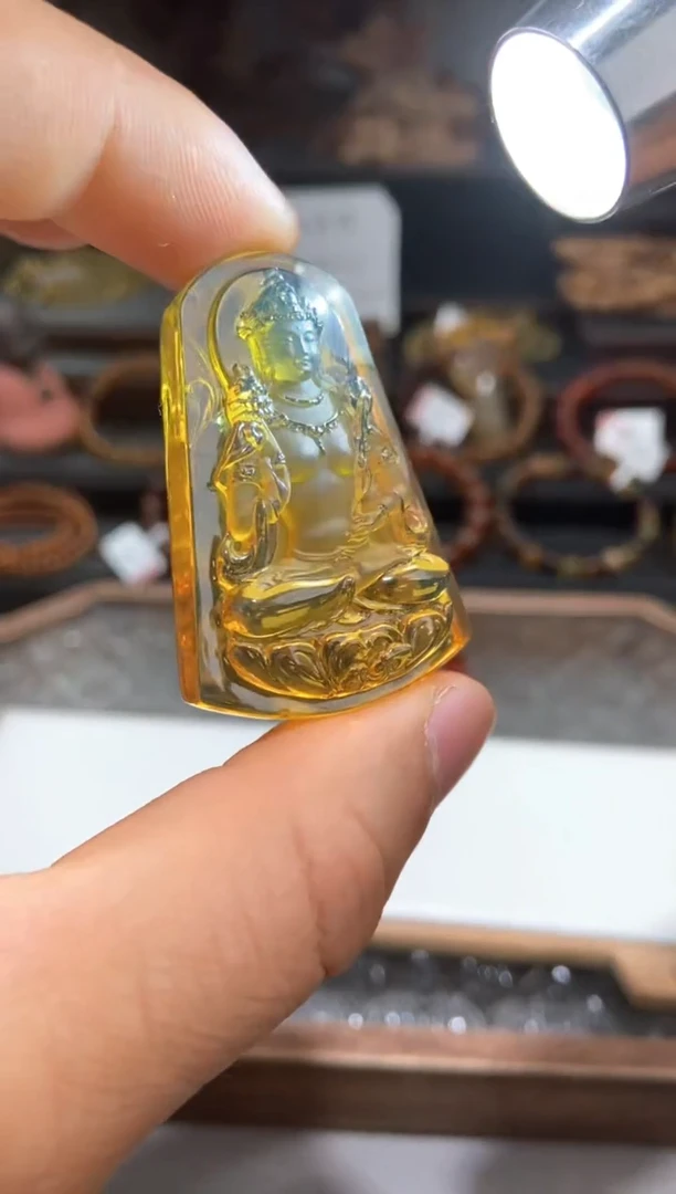 未镶嵌颈饰琥珀天空蓝珀虚空藏