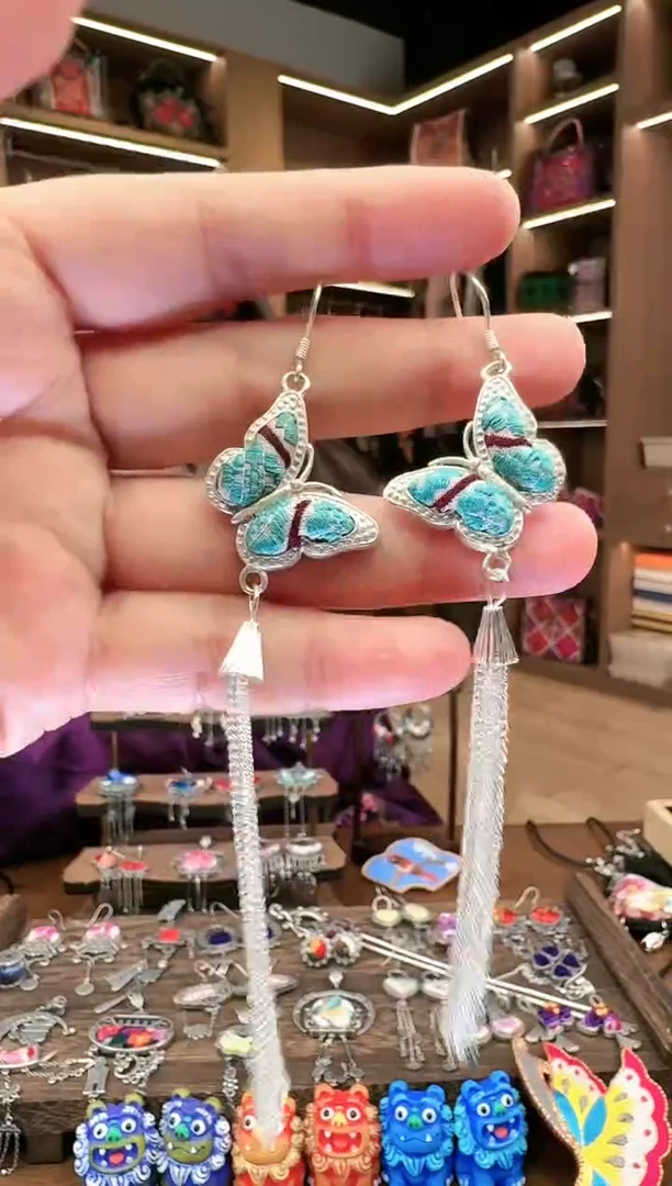 【闪购商品】织绣49黔东南苗族刺绣