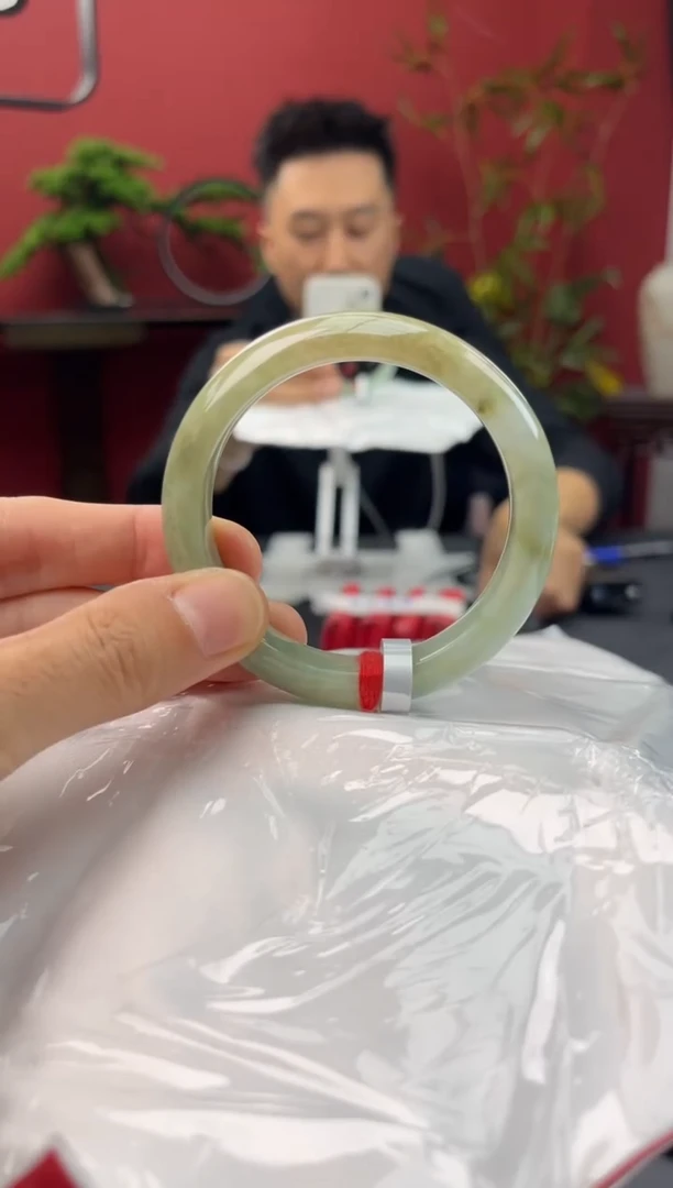 未镶嵌手镯翡翠2