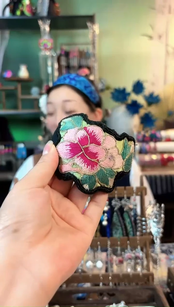 织绣彩云南阁非遗老绣665
