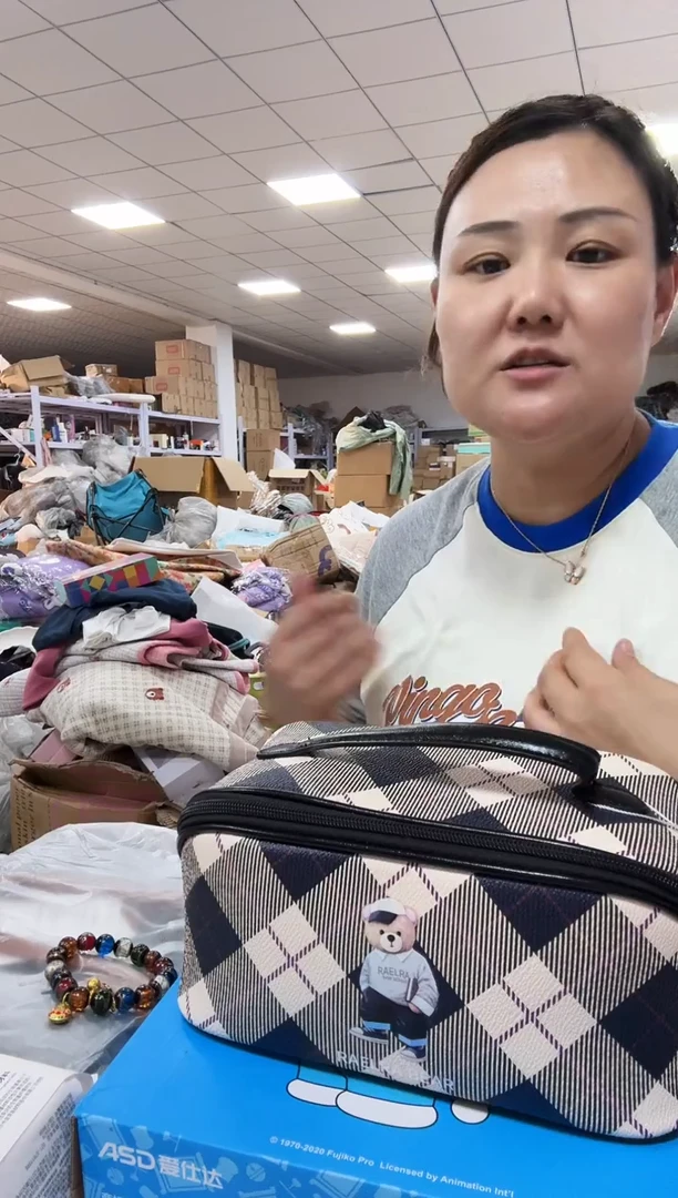 牦牛剖层皮革琪老板女包6号店超好看发图片款汉堡卫衣