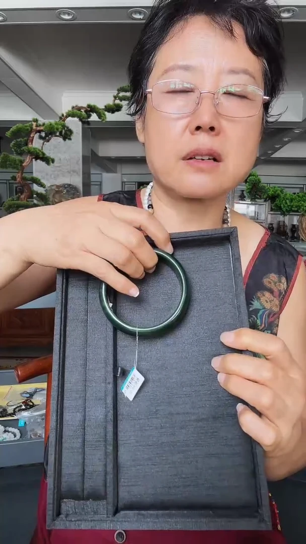 玛瑙/玉髓手镯未镶嵌∰***∰67