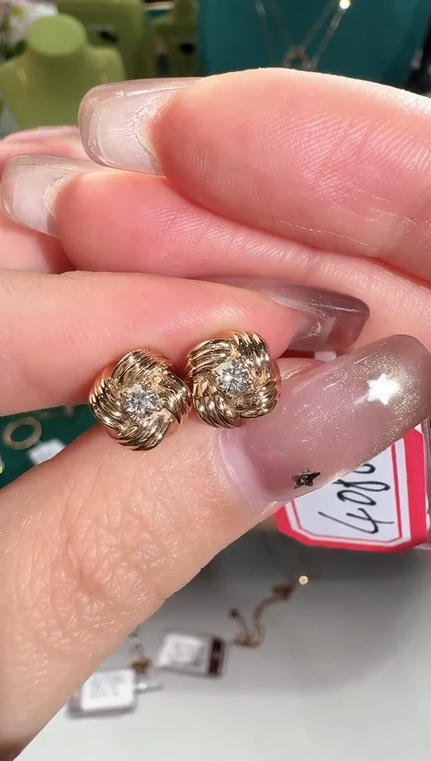 18K金镶嵌耳饰钻石3.63g