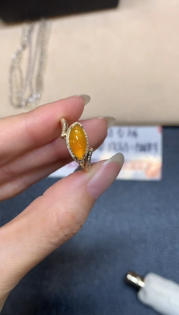 18K金镶嵌戒指翡翠5【无鉴赏期】