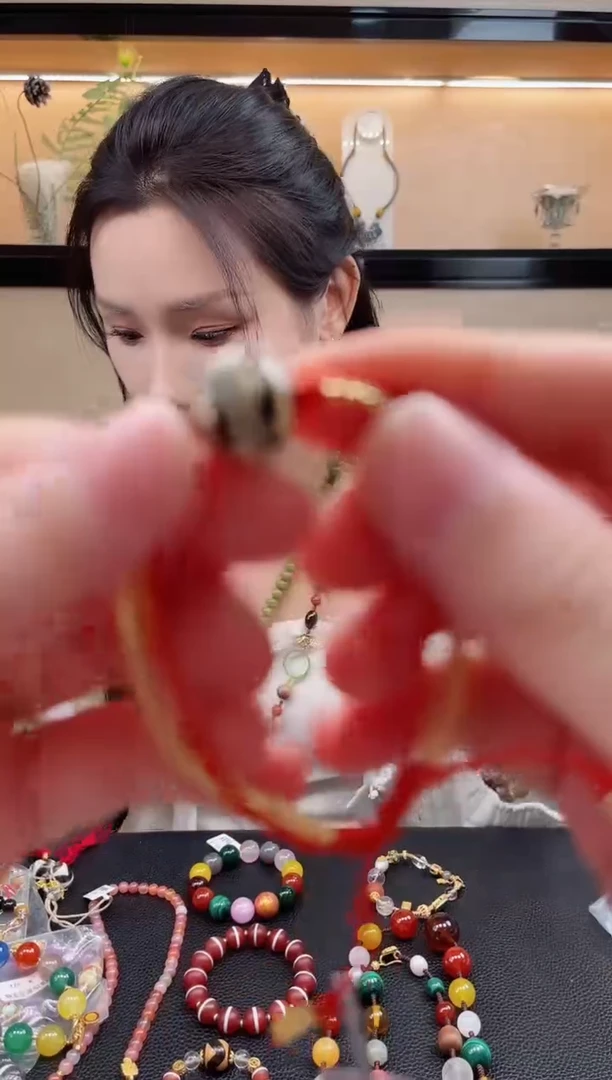 未镶嵌手链玛瑙/玉髓默认微瑕，介意勿拍！