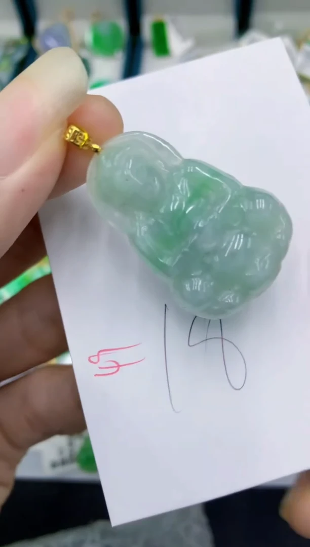 翡翠未镶嵌颈饰1111111111111