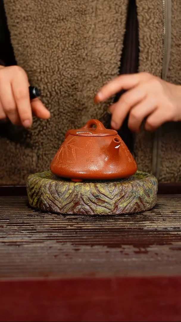 宜兴原矿紫砂壶茶壶宜兴原矿紫砂壶茶壶180C