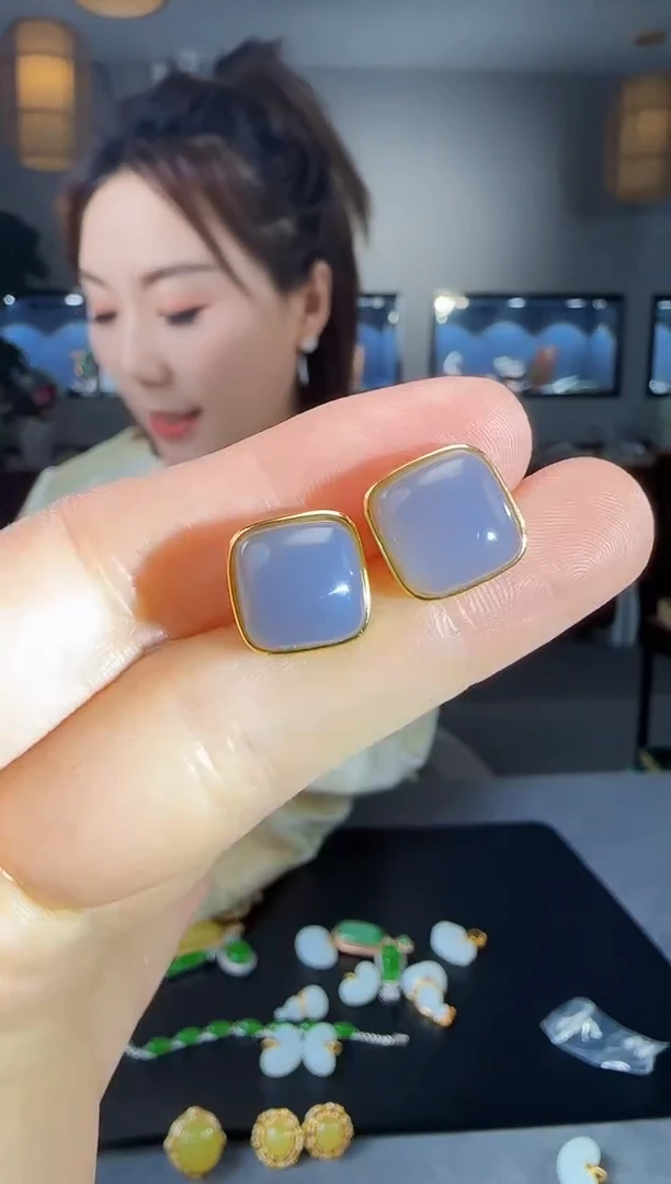 【闪购商品】和田玉耳钉银S925镶嵌1