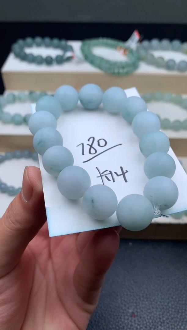 未镶嵌定制翡翠手串