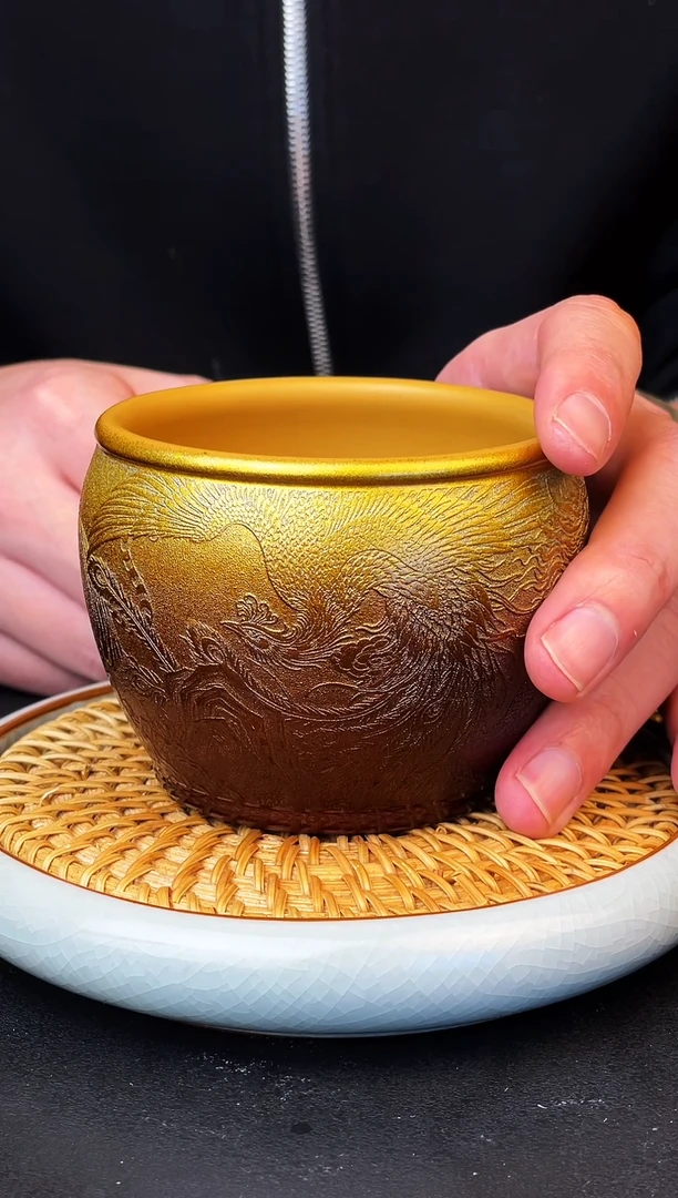 四象同辉  黄金朱泥  贝壳烧  主人杯