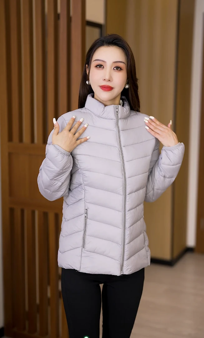 冬季大码轻薄棉服立领女款短款百搭修身保暖轻便时尚薄款外套