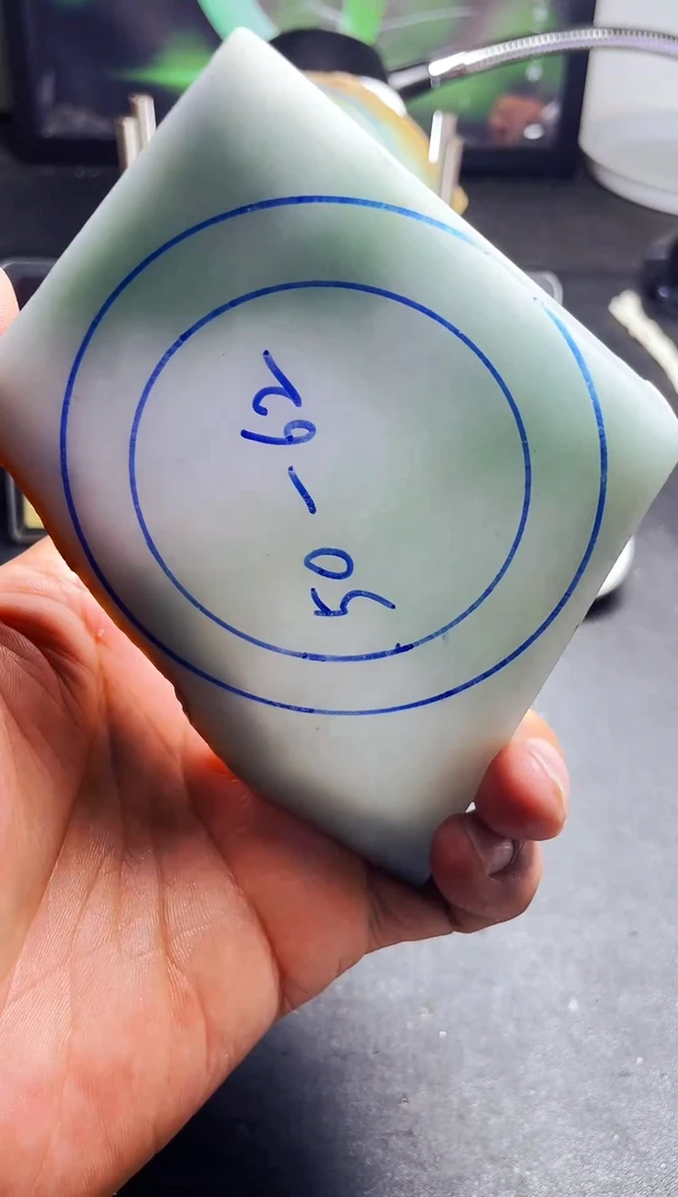 未镶嵌翡翠定制翡翠逍**在翡翠