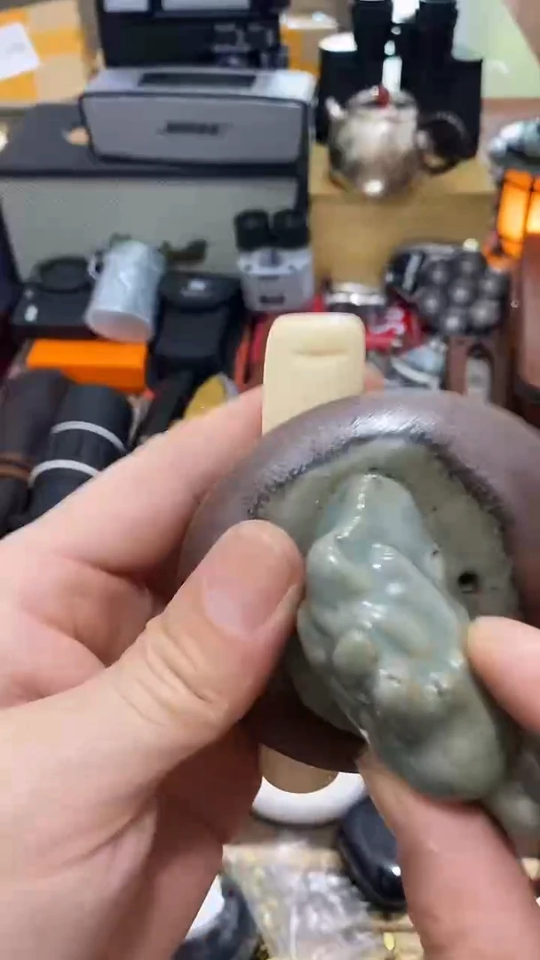 瓷片闪购商品  如图所示