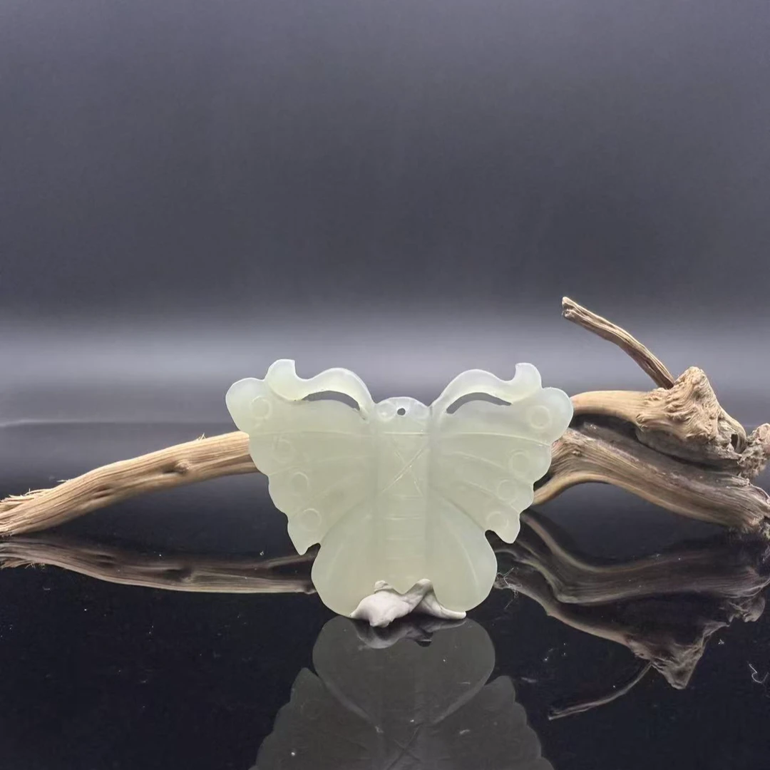 和田玉蝴蝶吊坠0427