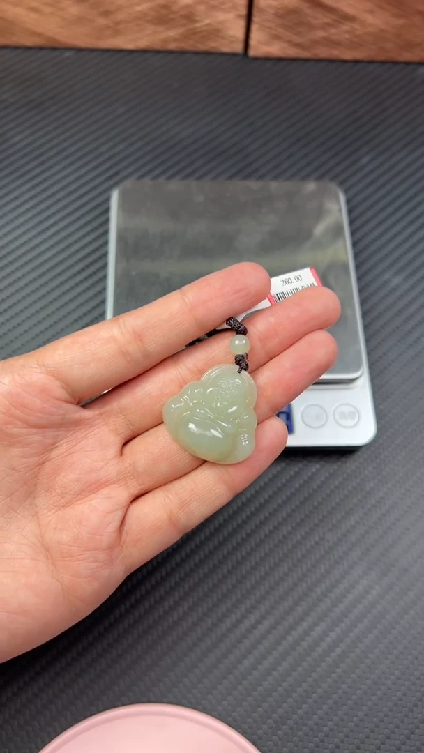 【闪购商品】和田玉吊坠(赠链)未镶嵌且末微色差近矿