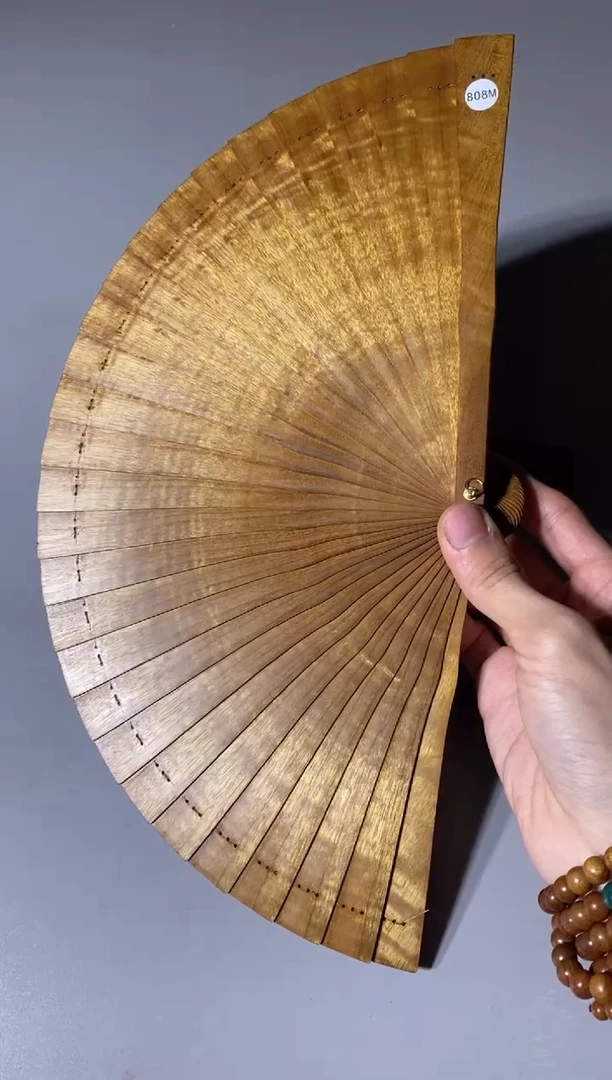 【闪购商品】金丝楠木雕808号18cm金丝楠木小叶桢楠扇子