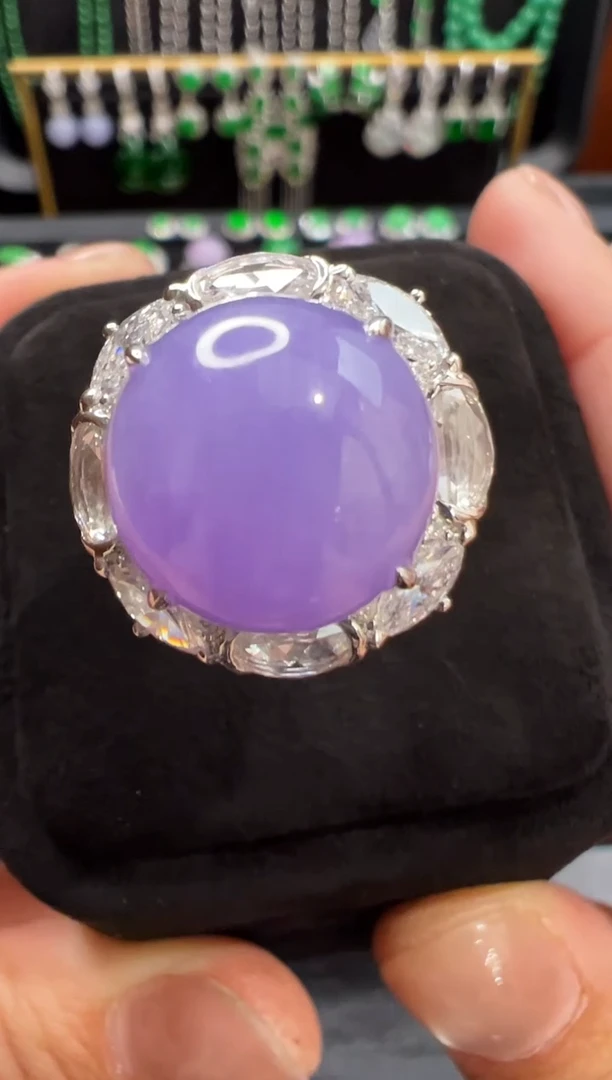 18K金镶嵌戒指翡翠高冰浓紫罗兰蛋面戒指