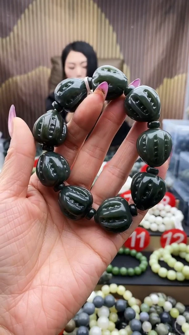 未镶嵌手串和田玉油青核桃手串