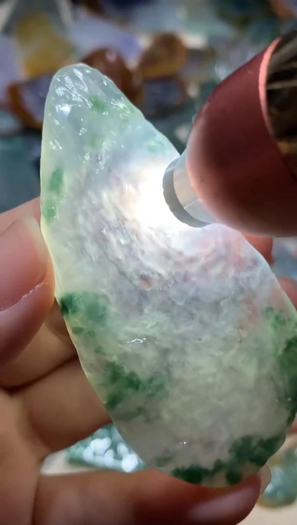 吊坠(不含链)未镶嵌翡翠吊坠