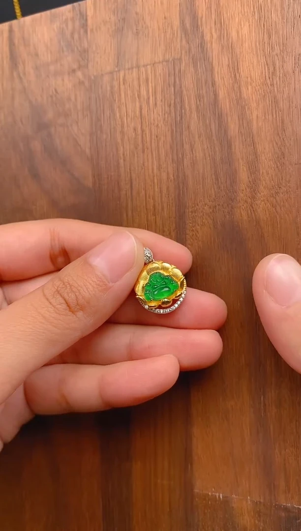 【闪购商品】翡翠吊坠(不含链)银S925镶嵌佛公吊坠