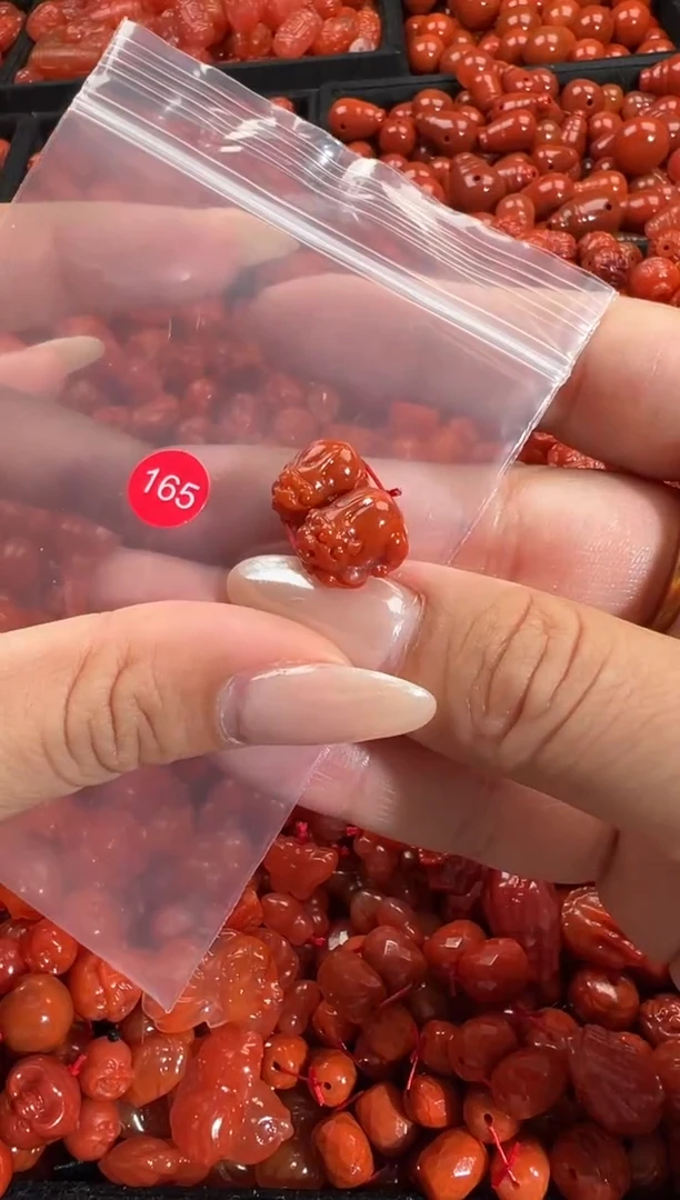 颈饰未镶嵌南红玛瑙11