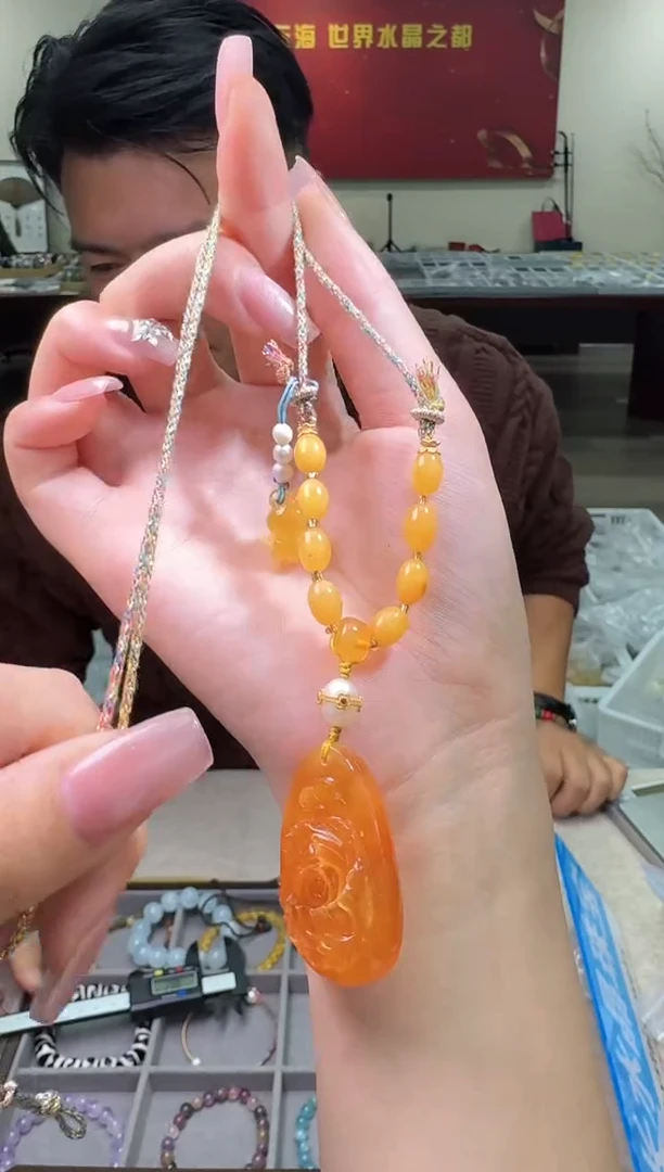 【闪购商品】蜜蜡颈饰未镶嵌多样性发一件 409