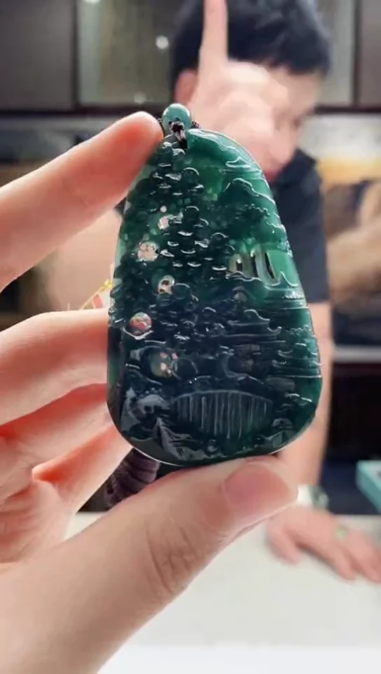 翡翠未镶嵌吊坠(不含链)255