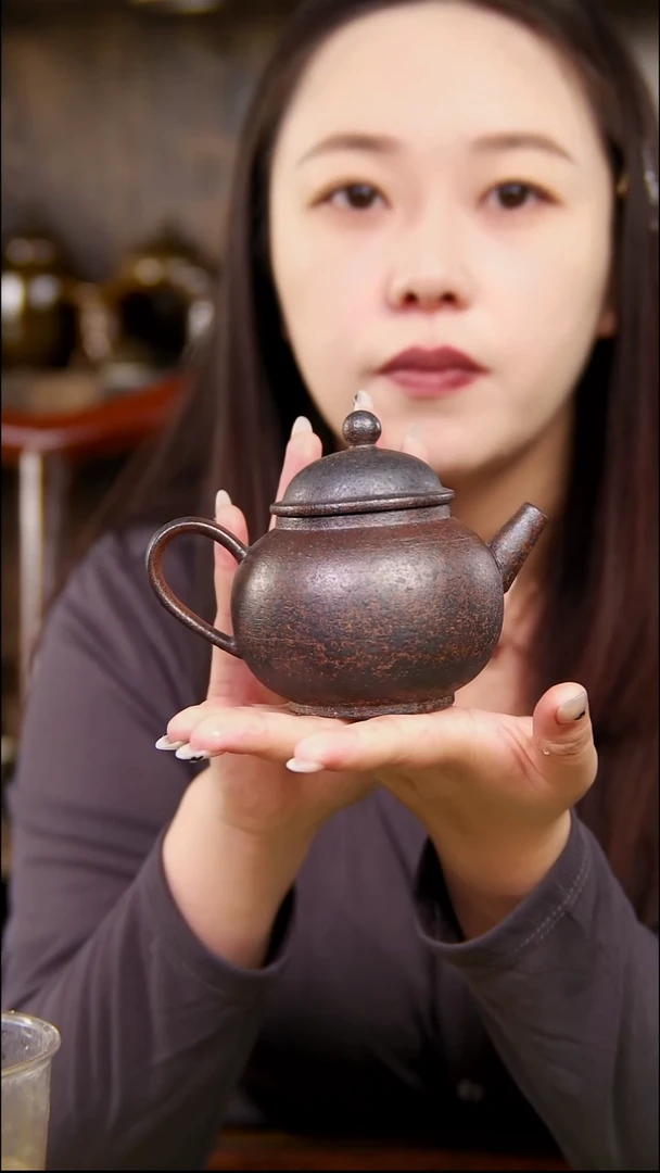 粗泥裸烧的泡茶壶240cc