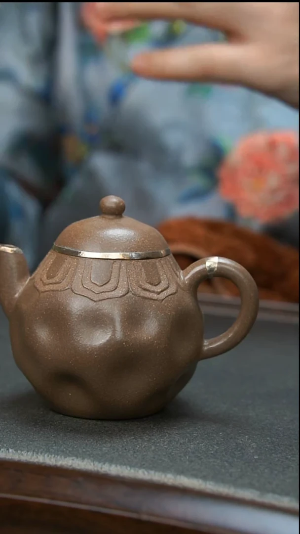 【闪购商品】紫砂茶壶老段泥包银手捏壶