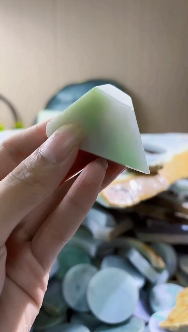 未镶嵌挂件翡翠翡翠A货 陈谭729