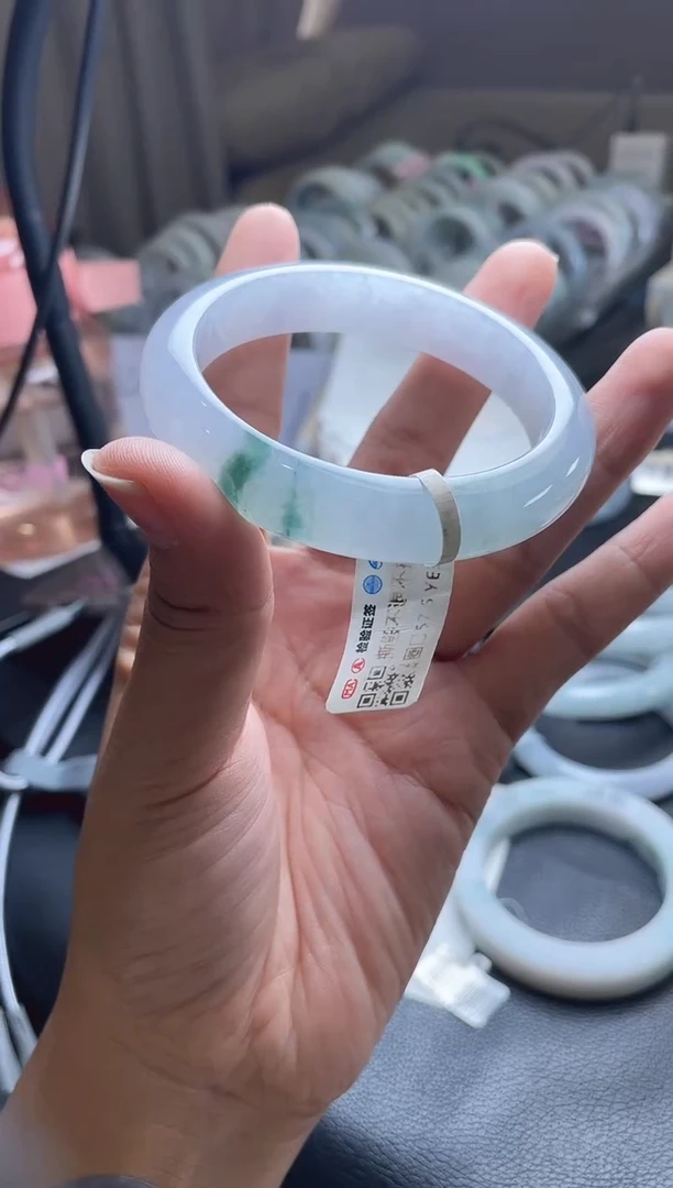未镶嵌手镯翡翠正圈58圈口，29
