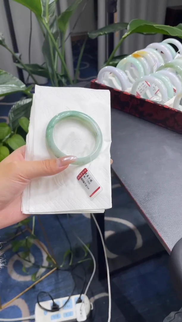 未镶嵌手镯翡翠5441****