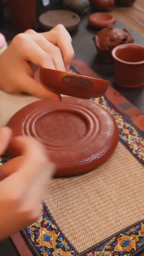 茶杯紫砂见素造器朱泥圆形爱莲说