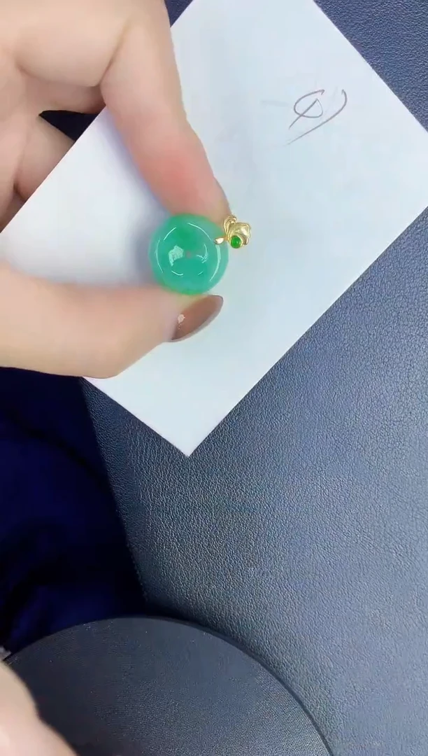 颈饰未镶嵌翡翠缅甸天然翡翠A货