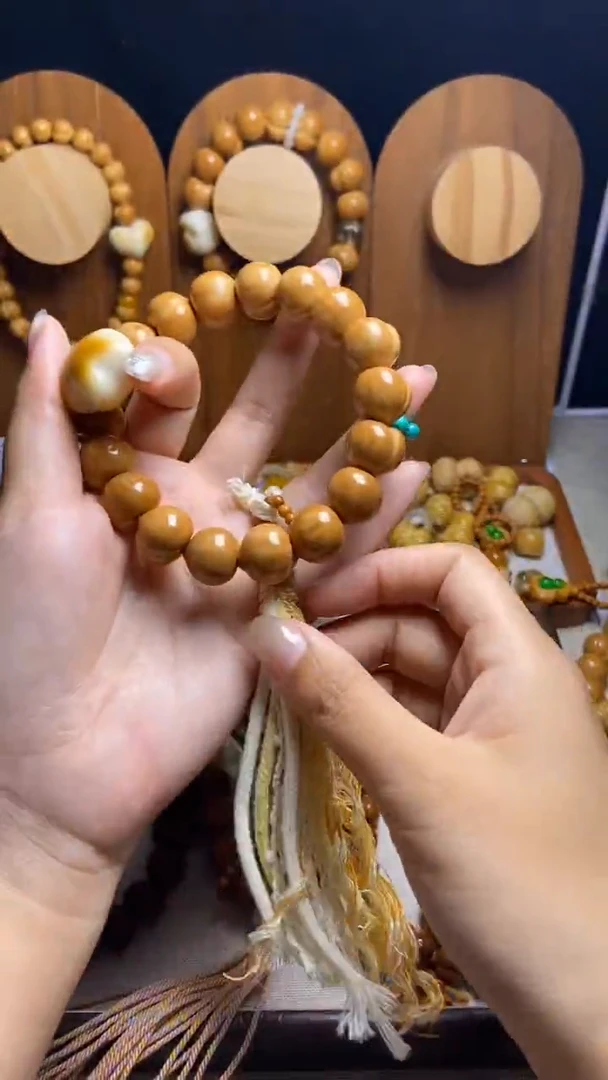 手串猴头核桃S****哒全品纯手工奶油泡芙星星绿跑环奶油风