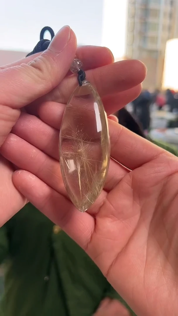 【闪购商品】发晶吊坠(赠链)未镶嵌天然多样性发一65mm