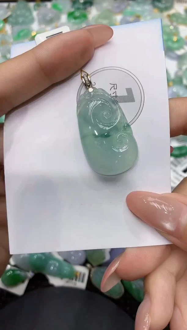 颈饰18K金镶嵌翡翠11111111