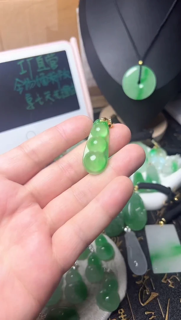 颈饰未镶嵌翡翠所见即所得，一图一物